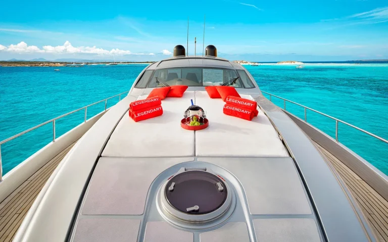 PERSHING 72 LEGENDARY (2)