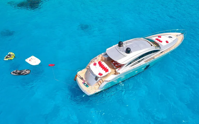 PERSHING 72 LEGENDARY (6)