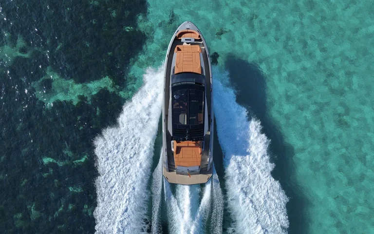 VANQUISH 58 MI PARAISO (1)