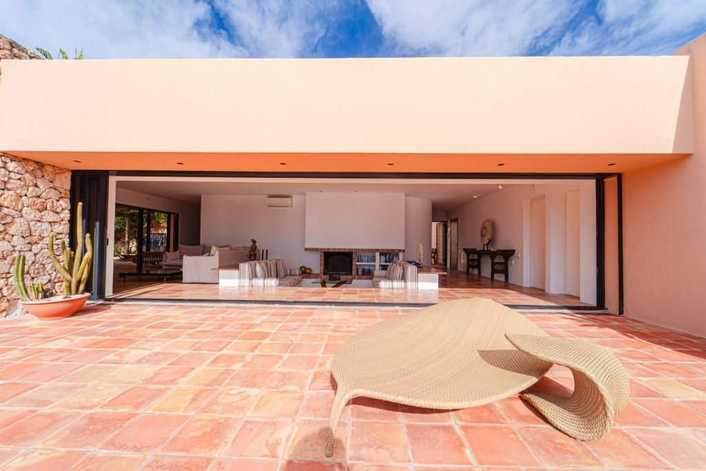 LoungeTerrace02