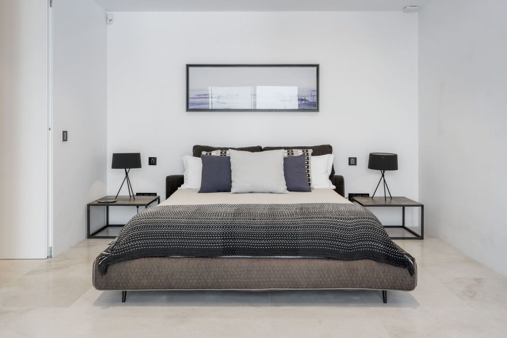 104 Suite 2 Bed