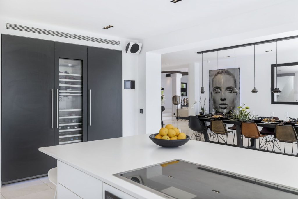 32 Kitchen Fridge