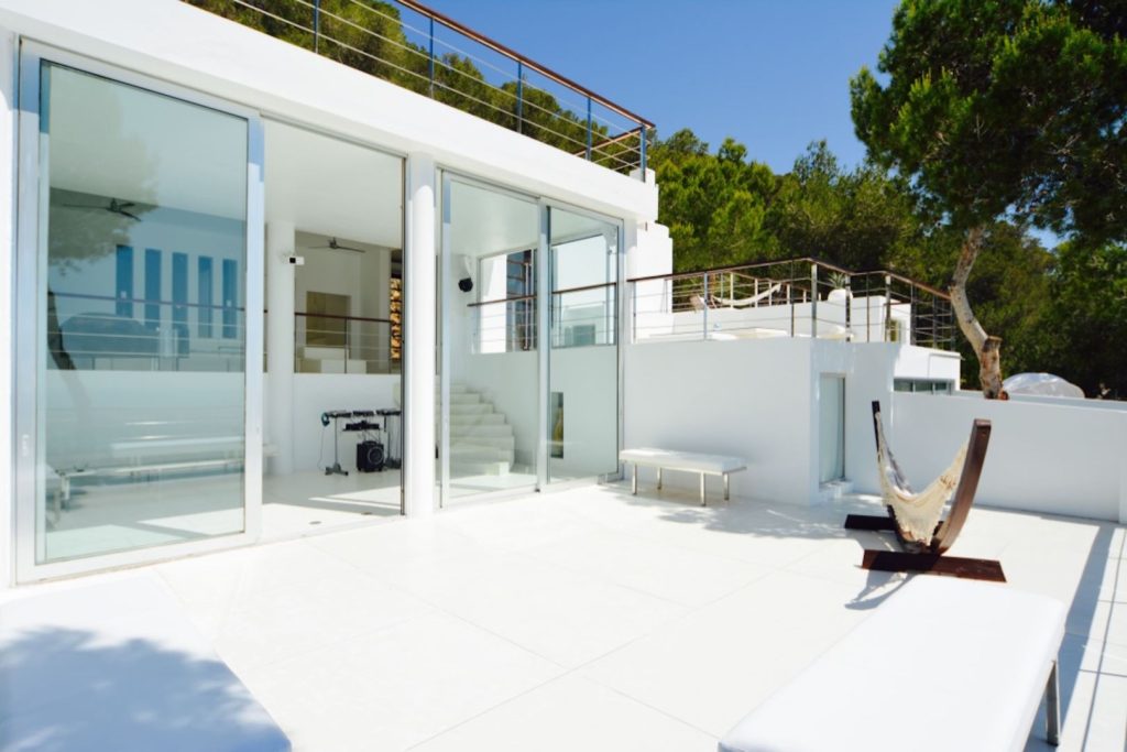 15. Roca terrace