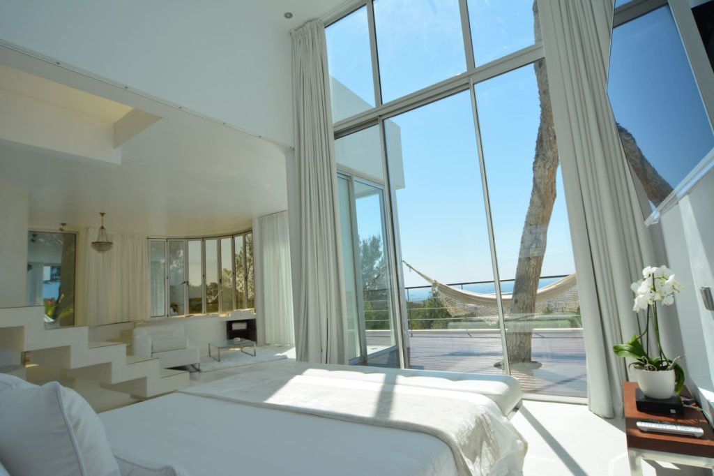 20. - - -Master bed view