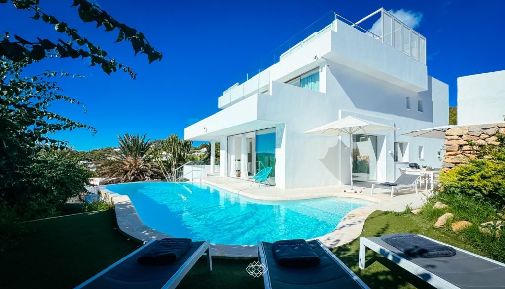 tombenzon-villa-triple-x-2024-01-1920x1100-crop-37-50