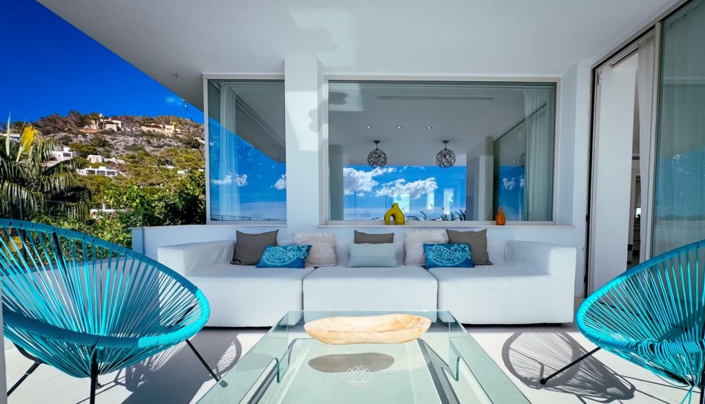 tombenzon-villa-triple-x-2024-07-1920x1100-crop-22-51