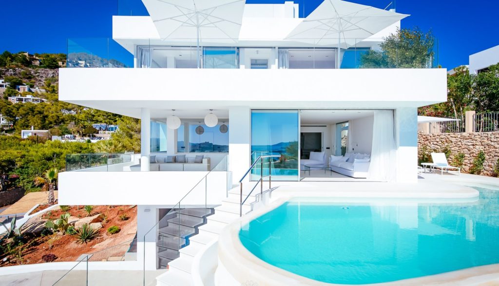 tombenzon-villa-triple-x-2024-58-1920x1100-crop-50-50