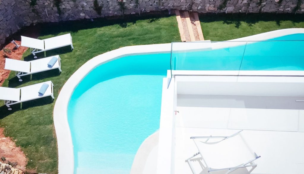 tombenzon-villa-triple-x-2024-60-1920x1100-crop-50-50